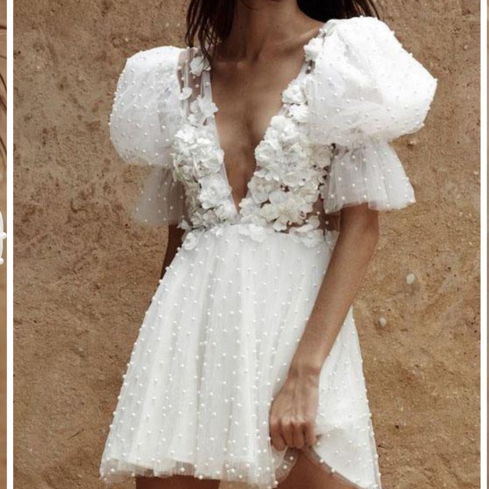 White 3D appliqué deep v floral mini dress!